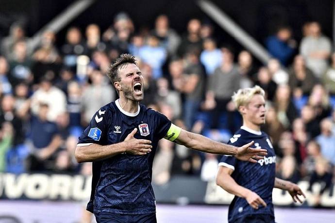 Vejle Boldklub với AGF Aarhus