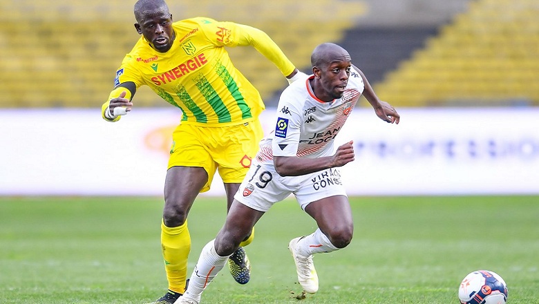 Lorient cùng Nantes