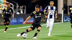 Monterrey cùng Columbus Crew